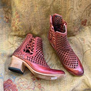 Freebird by Steven Lazer New 8